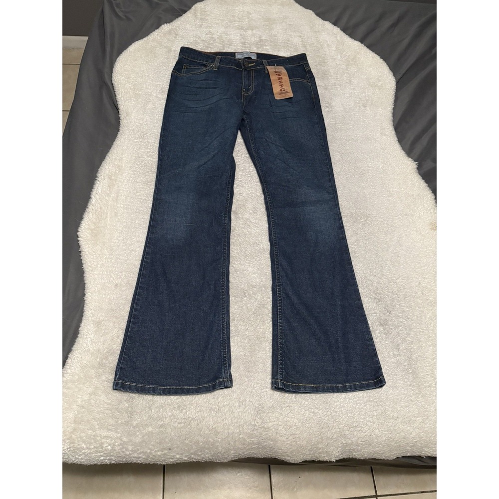 New Levis Strauss Signature Low rise Bootcut Blue Western Denim Jeans Jr 7 Short